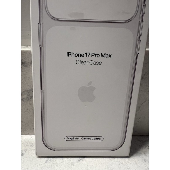 Genuine Apple Case with MagSafe For iPhone 17 Pro Max - Clear - Picture 2 of 3